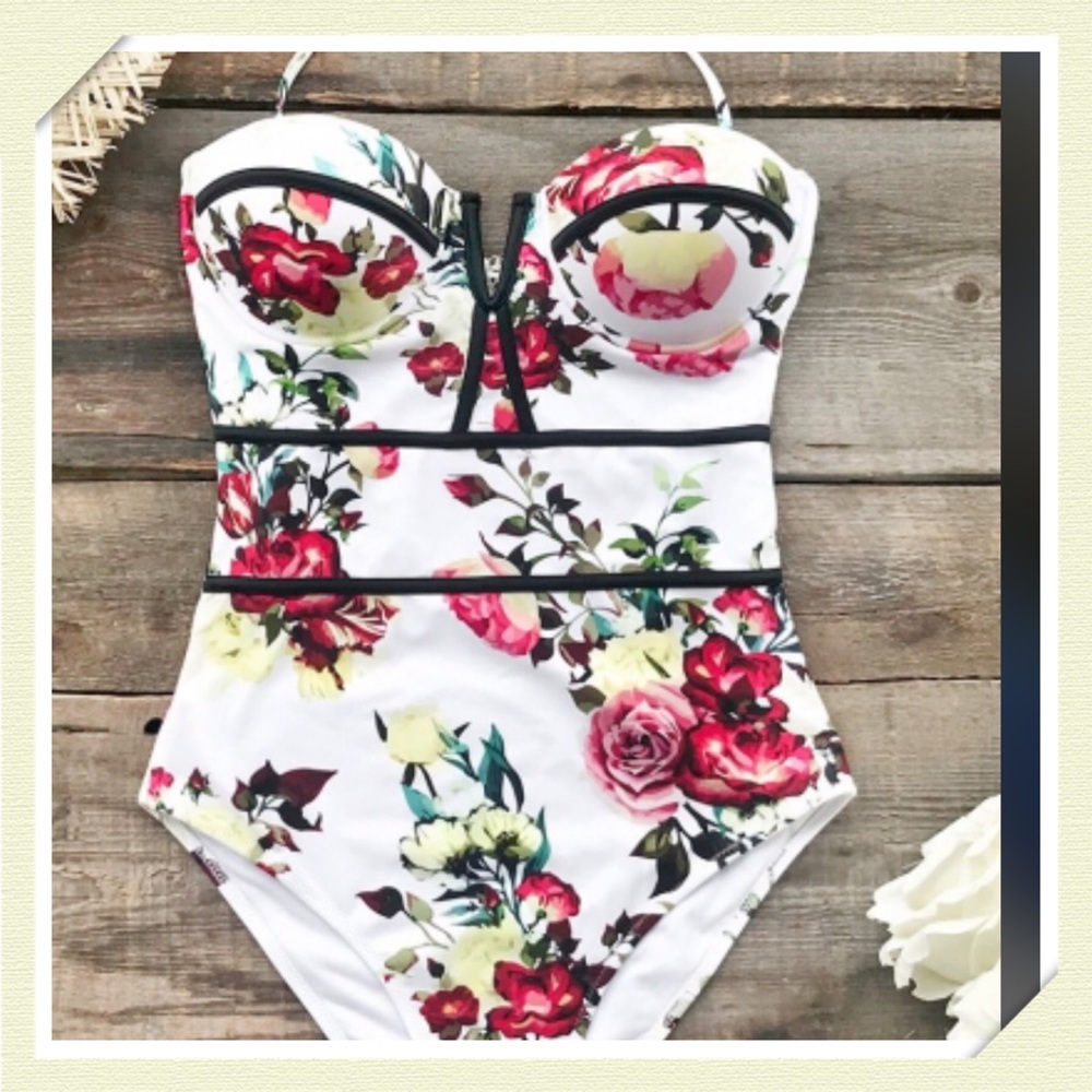 Romantic Floral Print Halter Swimsuit